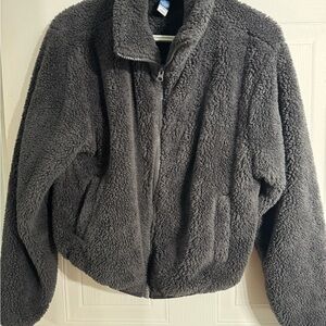 Cozy Gray Cropped Style Sherpa Jacket